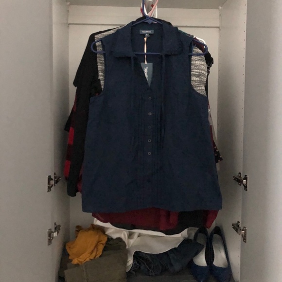 ModCloth NWT Sleeveless Blouse - Picture 5 of 5